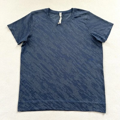 Top manga corta Lululemon pintado camuflaje azul río perforado rápidamente relajado 10 Foto 1 de 4