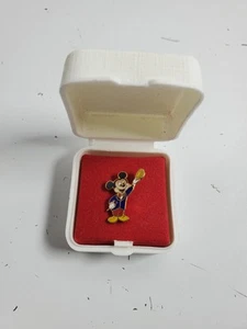 NEW Vintage Walt Disney Productions Mickey Mouse Pin - Picture 1 of 5