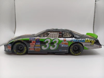 NASCAR 2005 #33 Tont Stewart Mr. Clean Diecast Car - Image 1 of 4