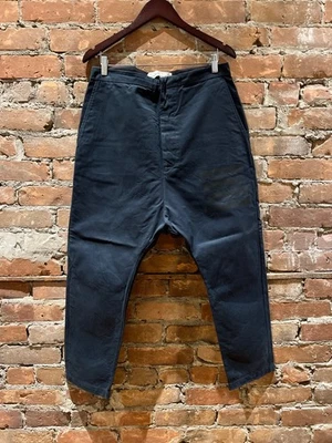 Pantalones con entrepierna caída marca Golden Goose Deluxe Foto 1 de 4