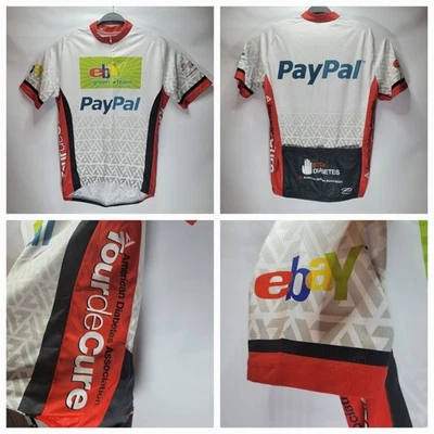 CAMISETA RARA EBAY PAYPAL TOUR DE CURE ZAAVY CICLISMO BRANCA VERMELHA PRETA TAMANHO MÉDIO - Imagem 1 de 4