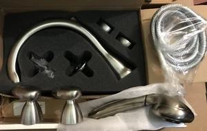Delta 4789-GLHP Faucet + Delta GH688SS Handles NEW IN BOX - Picture 1 of 11