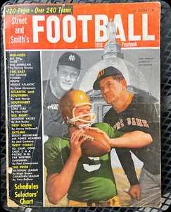 1959 Street and Smith's Official Yearbook Terry Brennan George Izo ND 🚚 Sale - Picture 1 of 2