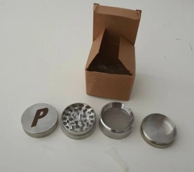 SS16 Palace Skateboards P Mini Grinder Metal Argento Raro - Immagine 1 di 4