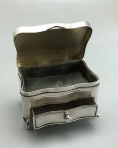Antique Silver Jewellery Box Goldsmiths London 1904 177g AHLZX - Picture 1 of 9