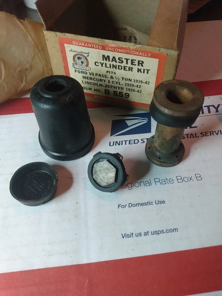 1939 To 1942 Ford V8 Pass 1/2 Ton Trk Mercury Lincoln Zephyr Master Cylinder Kit - Image 1 of 3