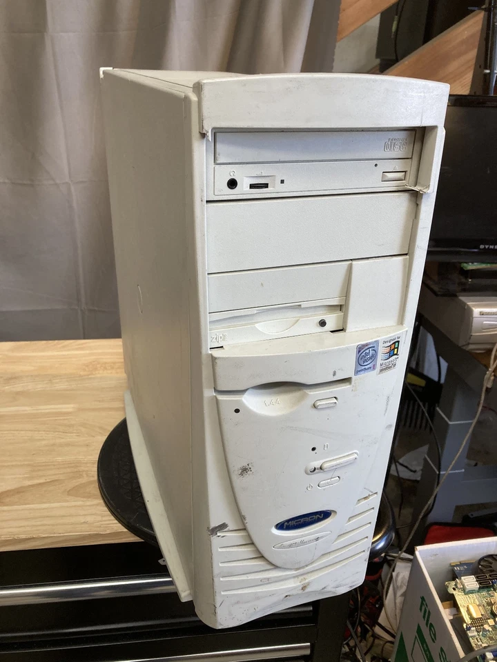 PRI автоматизации микрон ПК SE440BX2-PII400-MT нуждается в работе без жесткого диска 192 МБ RAM 400 МГц - Изображение 1 из 4