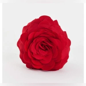 NUEVO SARO LIFESTYLE Almohada Rellena de Poli Diseño Floral, Rojo, 16" - Imagen 1 de 2