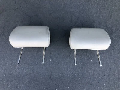 98-05 OEM Lexus GS300 GS400 GS430 Front Seat Tan Headrest Set 98 99 00 01 02 03 - Image 1 of 2