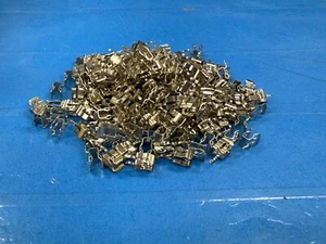2C 50 Stück Littlefuse 111501 Sicherungsclips 5X20MM PC-Montage 2AG gebogen Typ PCB 4,5 - Bild 1 von 6