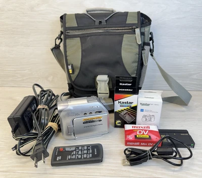 Sony Handycam DCR-HC21 MiniDV Video Recorder Player Bundle Excellent Condition - Image 1 of 4