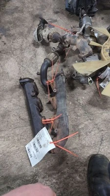 Colector de escape 14004ez40a 2016-2019 Nissan Titan XD Foto 1 de 4