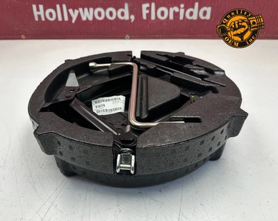 BMW X5 X6 X7 XB7 G05 G06 G07 2019-2026 gato de neumático de repuesto de emergencia con kit de herramientas OEM Foto 1 de 4