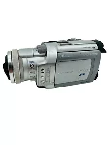 Panasonic PV-DV953D 3MP Palmcorder Mini DV Camcorder UNTESTED No Battery O946 - Picture 1 of 8