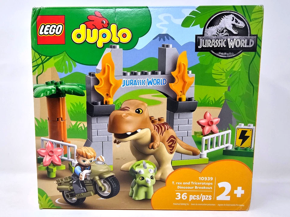 LEGO DUPLO 10939 T. rex and Triceratops Dinosaur Breakout - New in Damaged Box - Image 1 of 4