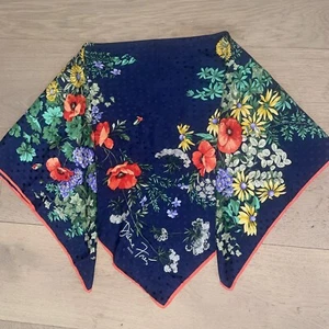 BUFANDA CUADRADA DE SEDA DIANE FREIS PARÍS FLORES DE CAMPO PATRÓN DE LUNARES AZUL MARINO VINTAGE - Imagen 1 de 7