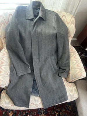 J Crew Men's Wool Coat Gray Yorkshire Tweed Herringbone Westbourne Topcoat Sz M - Image 1 of 4