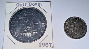 Gulf Coast Carnival Association / Fort Maurepas 1967 Karneval Doubloon #6 - Bild 1 von 3