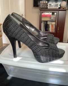 Beautiful 4.5” High Heels, Black Satin With Rhinestones, Size 8 - Picture 1 of 3