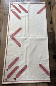 Vintage hand embroidered linen tablecloth Folk art Bohemian Red & Tan 35x35 - Picture 1 of 7