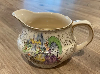 Vintage H&K Tunstall Milk Jug / Creamer 1930s Pattern HK17 - Image 1 of 3