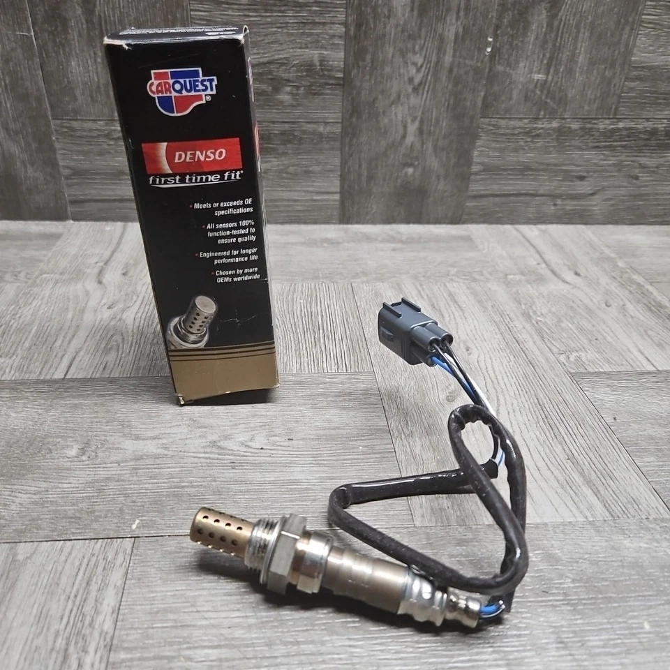Sensor de oxigênio Denso 234-4630 para 98-10 Lexus GS300 GS430 IS300 LS430 SC300 SC430 - Imagem 1 de 2