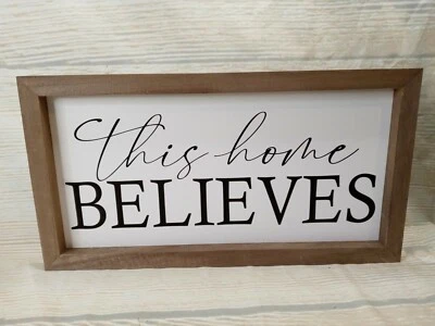 ¡Nuevo! 'This Home Believes' Marco de Navidad Letrero Decoración Granja Santa Jesús Foto 1 de 4