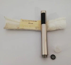 Dornbracht Stabhandbrause mit Antikalk-System in Platin Matt. - Bild 1 von 2