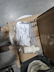 Hubbell HBLMCAPW Protective Cap for 300/400A Single Pole Cam Lock - Picture 1 of 1