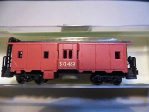 N - Model Power 3127- Bay Window Caboose, No Road Name 9149 Knuckle cpl - Picture 1 of 2