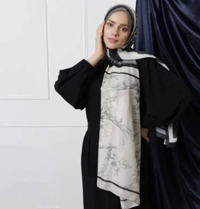 Modefa Turkish Tri-Panel Hijab Shawls | Whimsical Flowers - Gray & Black - Foto 1 di 3