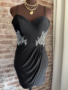 New! Blondie Nites Black Strappy Sleeve Mini Formal Dress Sweetheart Neck Size 1 - Picture 1 of 9