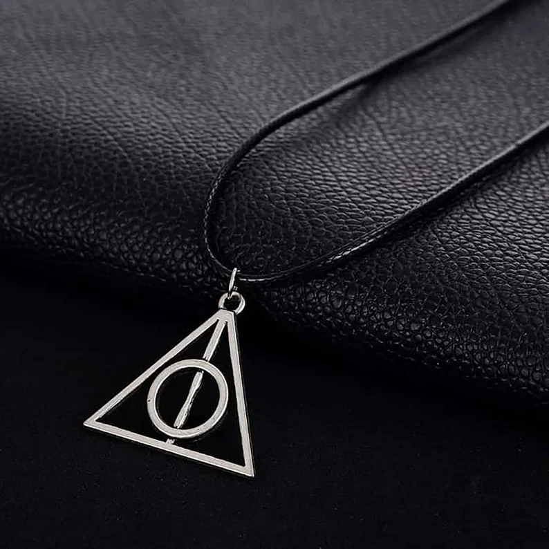 Collana Harry Potter DONI DELLA MORTE Corda Nero con ciondolo Argento Uomo Donna - Immagine 1 di 4