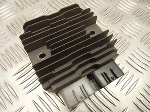 Regulador de voltaje Kawasaki ZX6R 636 (RX45) 2013 a 2016 - Imagen 1 de 4