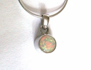 Opal Bezel Set Pendant and 18 inch Chain / 925 Sterling Silver / 0.57 ct - Picture 1 of 5