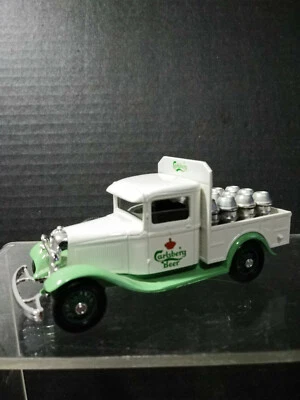 1/43 ELIGOR HOBBY CAR CERVEZA CARLSBERG 1932 FORD PLATEAU BRASSEUR BLANCO Foto 1 de 4