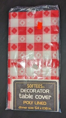 Cubierta de mesa de plástico decorador Softees vintage 54x 108 guinga roja - EE. UU. - NUEVO EN PAQUETE Foto 1 de 2