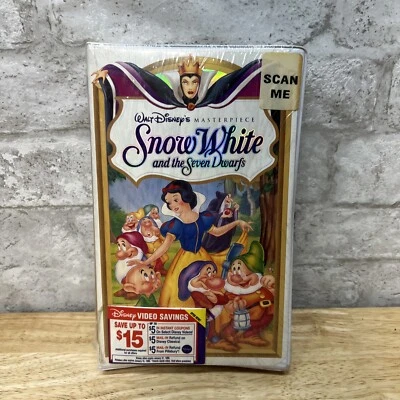 Walt Disney Masterpiece Collection VHS Tape Snow White and The Seven Dwarfs Seal - Image 1 of 4