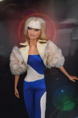 Barbie Versus Versace Etiqueta Dorada 2004 Nueva En Caja Foto 1 de 4