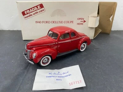 #2 Danbury 1940 Ford Deluxe cupé 1/24 coche fundido a presión con caja como nuevo Foto 1 de 4