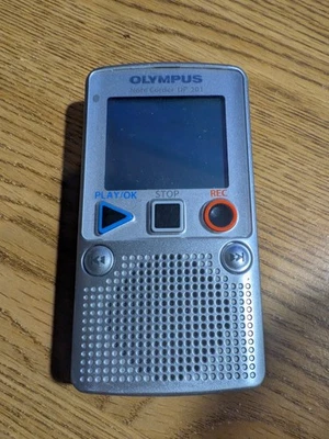 Olympus Note Corder DP-201 Digital Recorder - Silver - 2GB Internal Flash Memory - Image 1 of 4