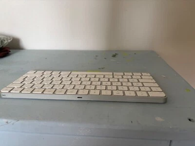 Magic Keyboard tastiera  senza filo CON BLUETOOTH per Mac Apple ITALIANO A1644 - Immagine 1 di 3
