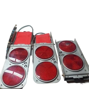 Roadside Flare Arrow Reflect-O-Flare Notfallreflektoren 177 Metallgehäuse - Bild 1 von 16