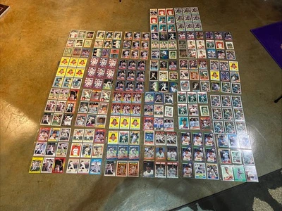 Lote de 235+ tarjetas de béisbol Wade Boggs 1984 1994 --Algunas dobles - Medias Rojas Yankees Foto 1 de 4