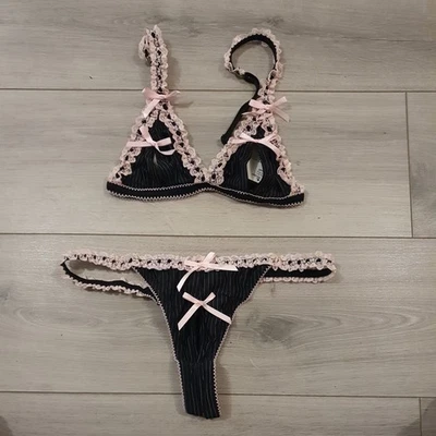 Nuevo con etiquetas Conjunto de sujetador y tanga sin entrepierna vintage Ann Summers City Slicker Peep talla pequeña  Foto 1 de 4