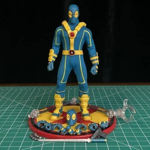 Mezco Deadpool (X-Men) AUTÉNTICO, COMPLETO* | Marvel One:12 Collective SDCC 2017 - Imagen 1 de 5