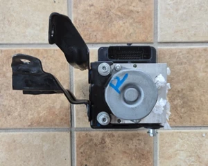2017-2018 Nissan Altima ABS Anti Lock Brake Actuator Pump - Picture 1 of 5