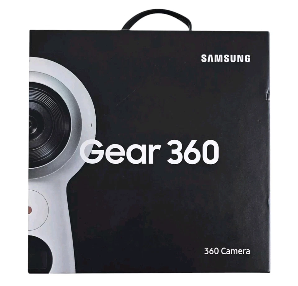SAMSUNG Gear 360 (2017 Edition) Spherical Cam 360° 4K Camera - White SM-R210 - Image 1 of 4