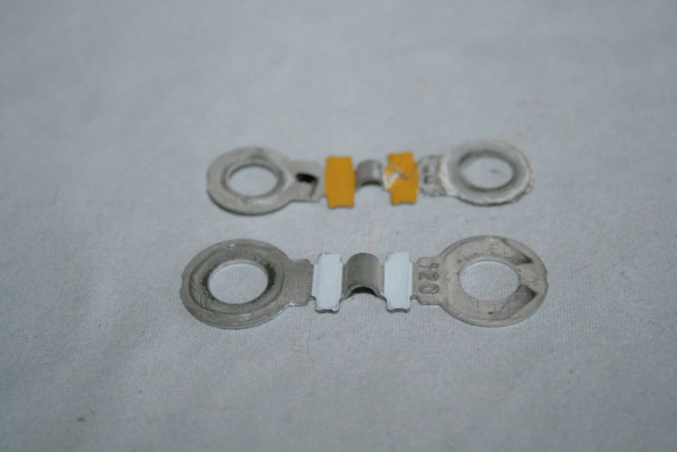 fusible principal 60A 120A, 00-05 Toyota Echo 06 Scion XA XB batería terminal positivo  Foto 1 de 1