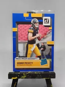 2022 Panini Donruss Kenny Pickett blau pressefest bewertet Rookies #301 Steelers - Bild 1 von 2